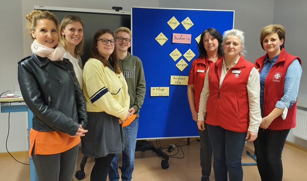Besuch-Pflegeschule_20230208_154705-scaled-e1722847196929-1024x605